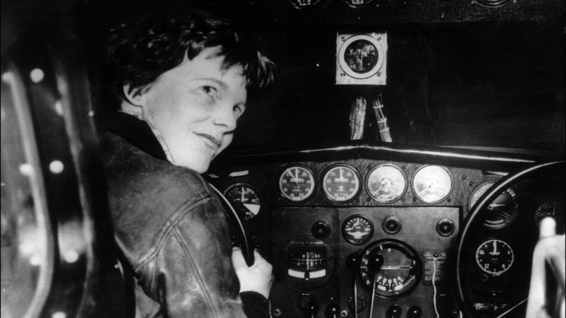 Amelia Earhart The Official Licensing Website Of Amelia Earhart